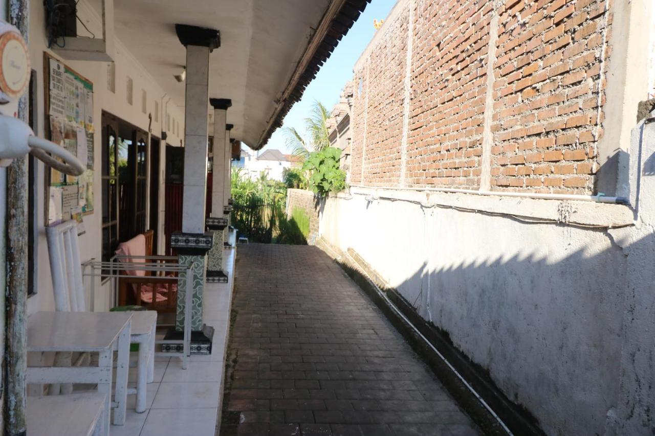 Kris Kos Hotel Canggu  Ngoại thất bức ảnh