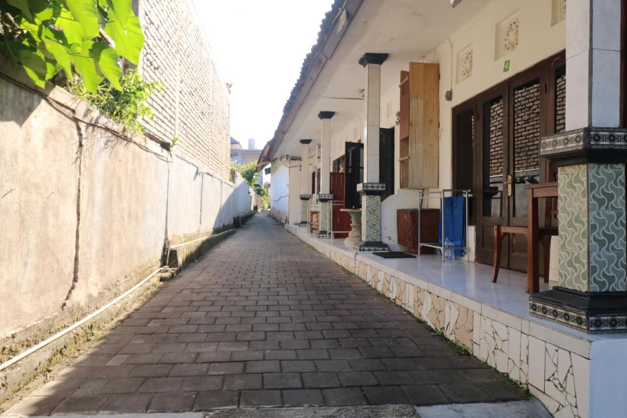 Kris Kos Hotel Canggu  Ngoại thất bức ảnh