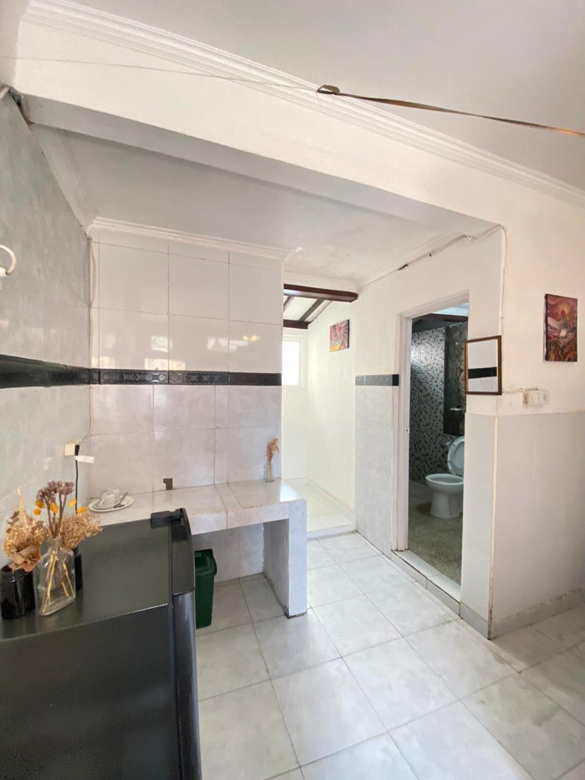Kris Kos Hotel Canggu  Ngoại thất bức ảnh