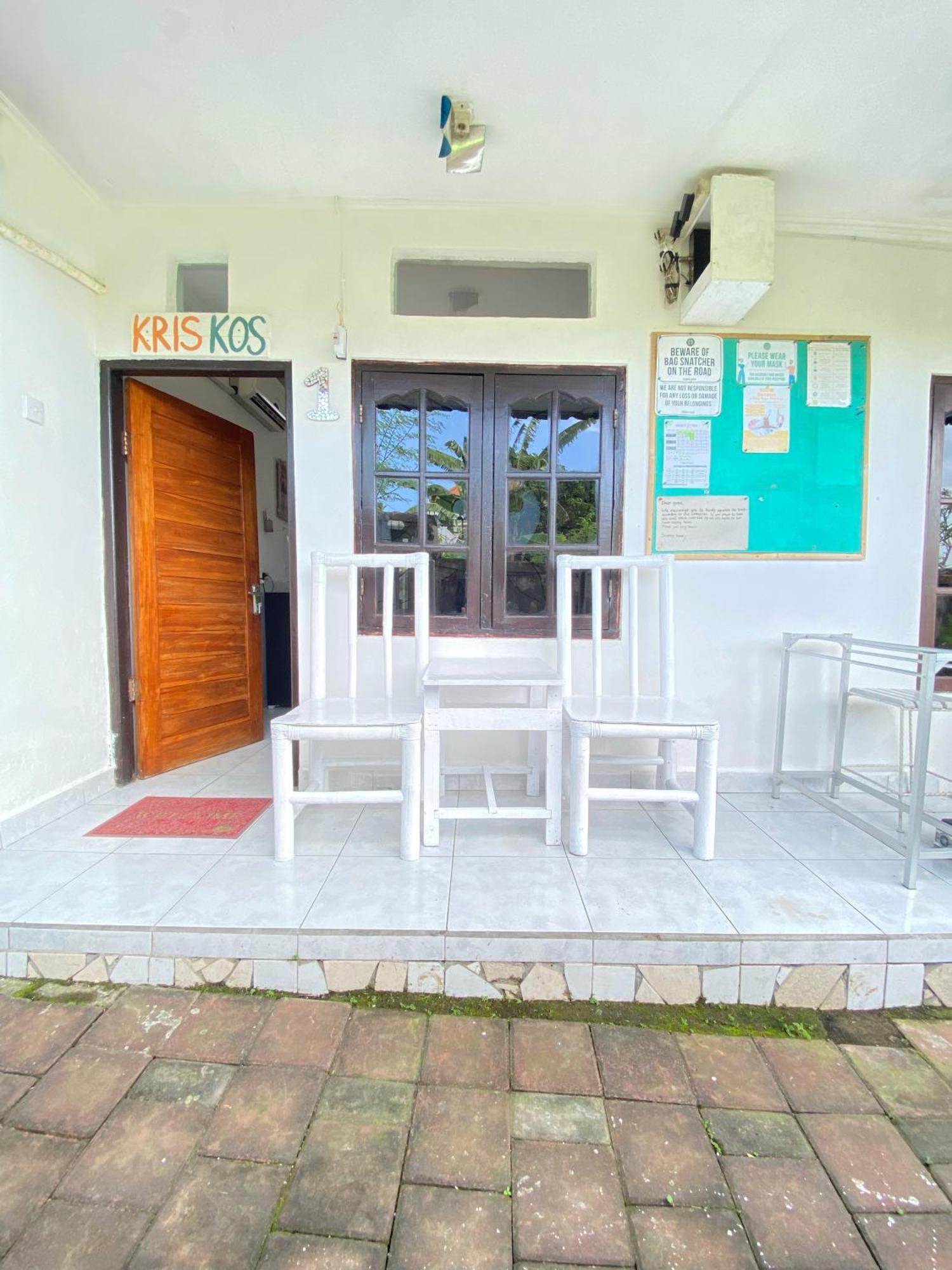 Kris Kos Hotel Canggu  Ngoại thất bức ảnh