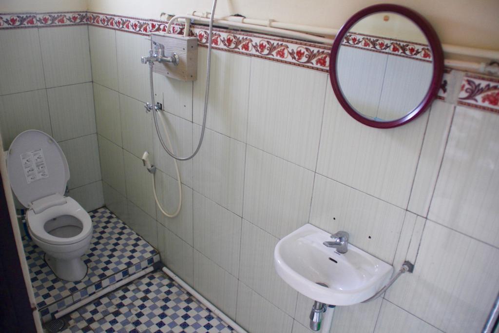 Kris Kos Hotel Canggu  Ngoại thất bức ảnh