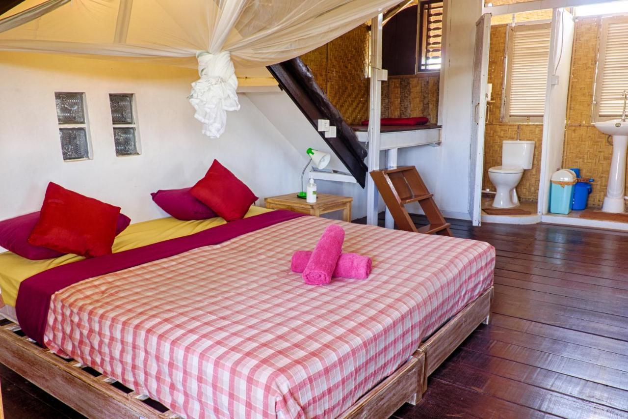 Kris Kos Hotel Canggu  Ngoại thất bức ảnh